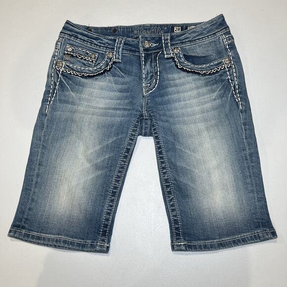Miss Me Low Rise Denim Shorts Ladies Juniors Size 28 Bermuda - Picture 1 of 7